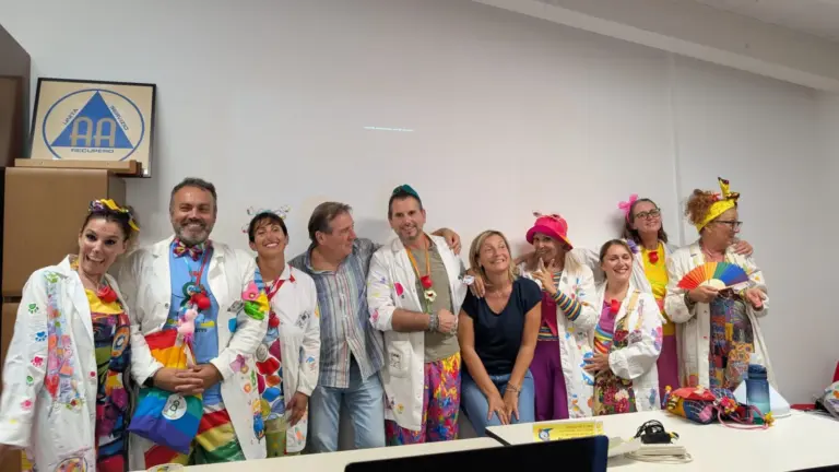 I volontari della clownterapia di APiTO in costume